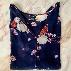 Torrid_ Floral Button Down Blouse _ Size 1X_ EUC